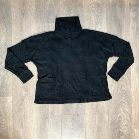 Revolve LNA Oversized Turtleneck Sweater Waffle Knit Slit Mock neck Black XS - Picture 3 of 16